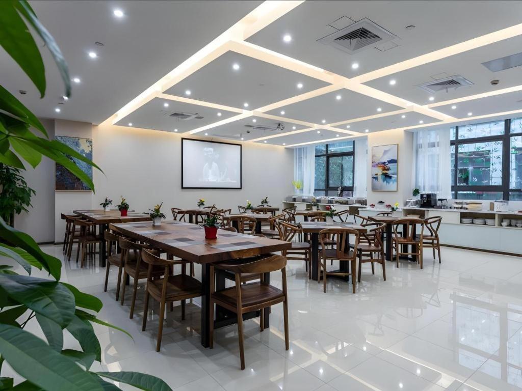 Gya Changzhou Wujin District Hutang New Era Furniture Plaza Hotel Экстерьер фото