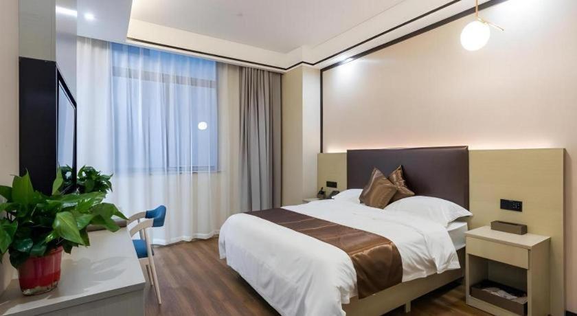 Gya Changzhou Wujin District Hutang New Era Furniture Plaza Hotel Экстерьер фото