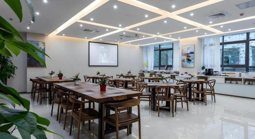 Gya Changzhou Wujin District Hutang New Era Furniture Plaza Hotel Экстерьер фото